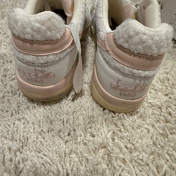 NIB!Diadora Sneakers Size 9.5 Cheri - Pink Cloud NIB!  Diadora Sneakers Size 9.5 Cheri - Pink Cloud